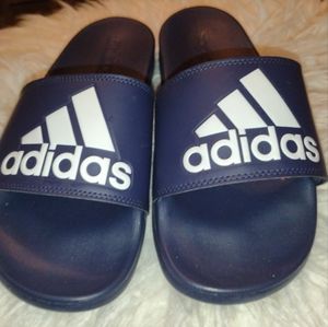 NWOT Adidas flip flops